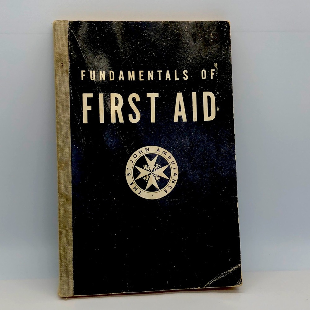 Handbook St. John Ambulance ‘Fundamentals of First Aid’